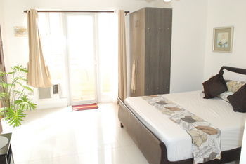 Aparthotel Bayview Designers Suites