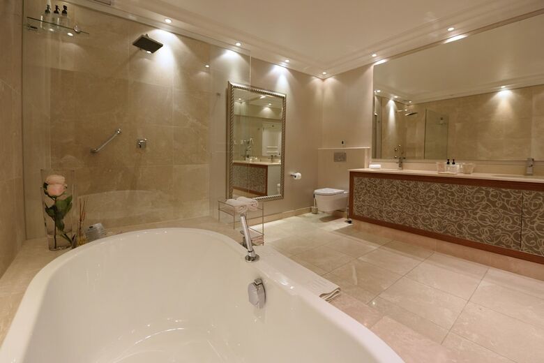 Hotel The Clarendon - Bantry Bay