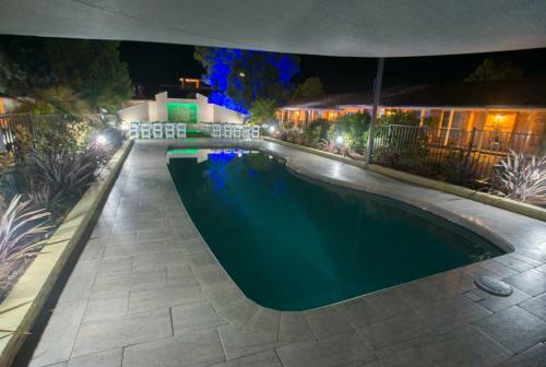 Best Western Plus All Settlers Motor Inn