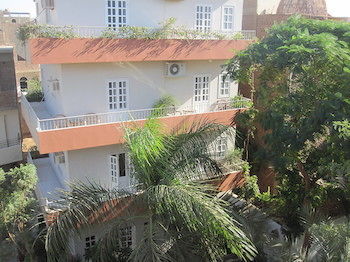 Amon Hotel