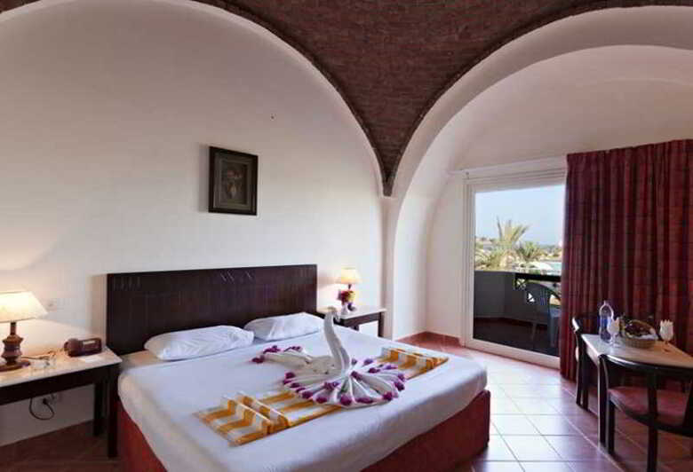 Hotel The Three Corners Sea Beach Resort