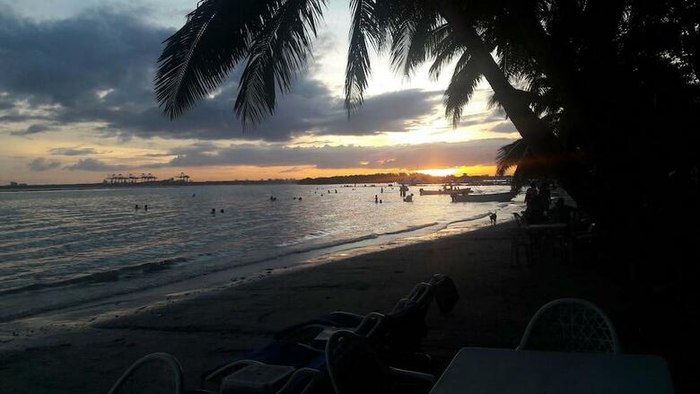 Hotel Village On The Beach