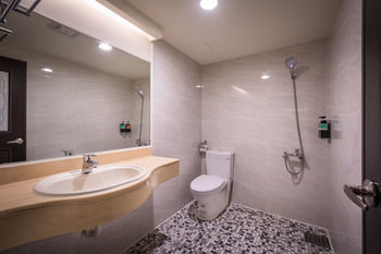Ren Mei Business Hotel