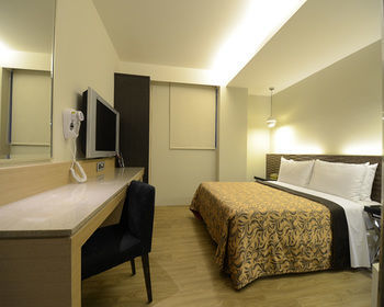 Royal Garden Hotel