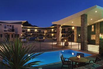 Emerald Spa Motor Inn