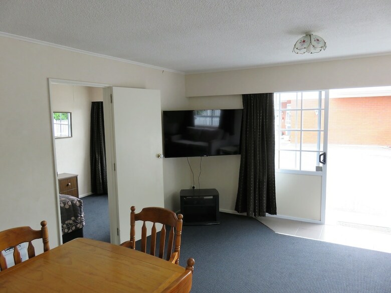 Hotel Admirals Motor Lodge