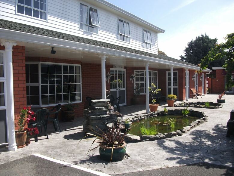 Hotel Admirals Motor Lodge