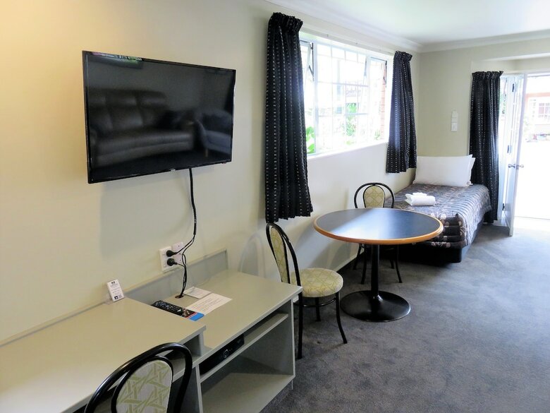 Hotel Admirals Motor Lodge