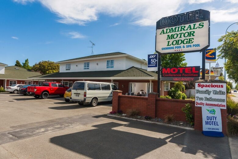 Hotel Admirals Motor Lodge