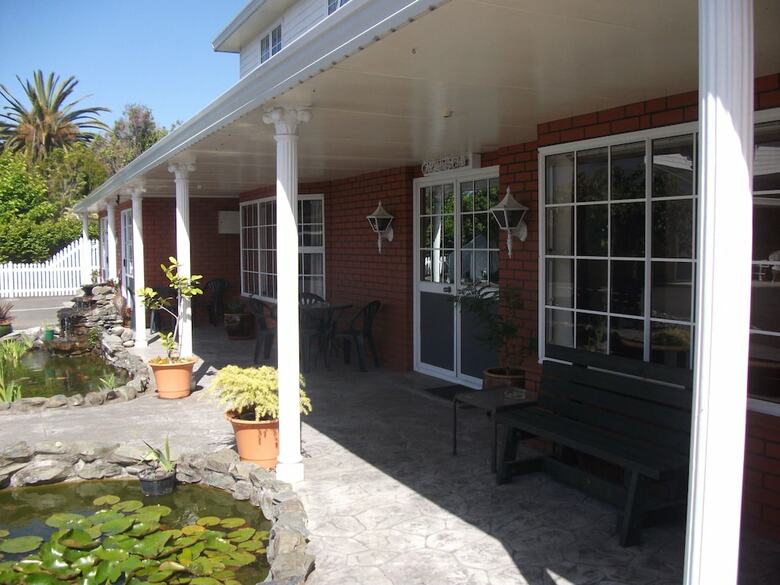 Hotel Admirals Motor Lodge