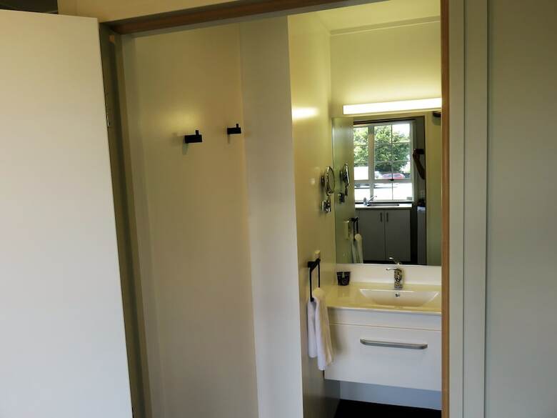 Hotel Admirals Motor Lodge