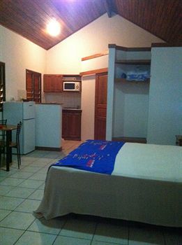 Hotel Tradewinds Villas