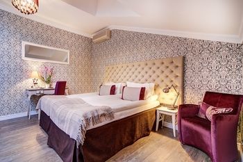 Pushka Inn Hotel