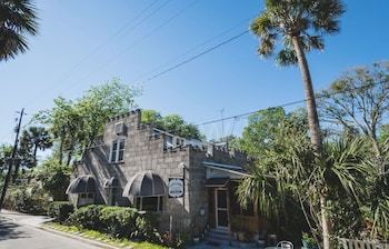 Castle Garden Bed & Breakfast