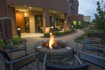 Hotel Courtyard By Marriott Cincinnati North At Union Centre