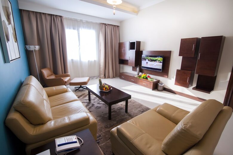 Atiram Premier Hotel