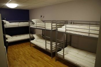 Spoton Hostel & Sportsbar