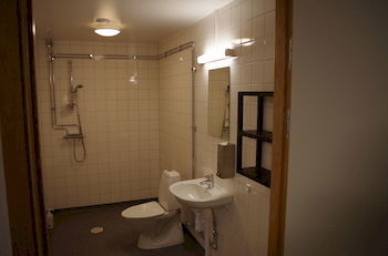 Spoton Hostel & Sportsbar