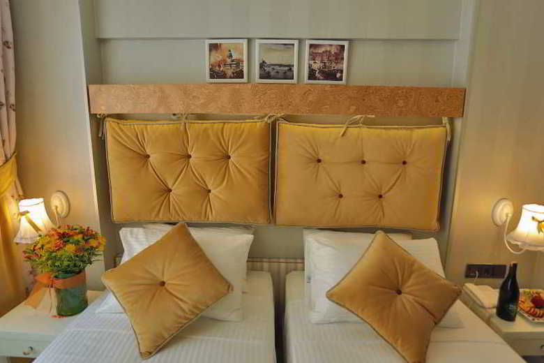 Just Inn Hotel
