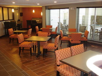 Holiday Inn Express Hotel & Suites Rapid City