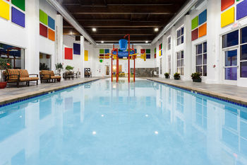 Holiday Inn Express Hotel & Suites Rapid City
