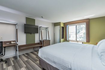 Holiday Inn Express Hotel & Suites South Bend