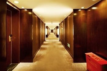New Beacon Luguang International Hotel