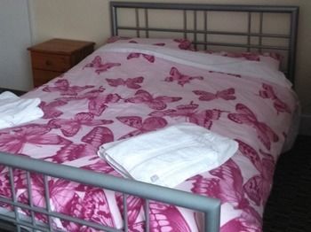 Hostal Sheaf Of Arrows