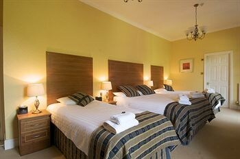 Aparthotel Bartle Hall Country Hotel