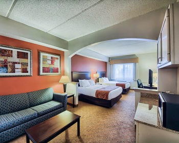 Hotel Comfort Suites Beachside