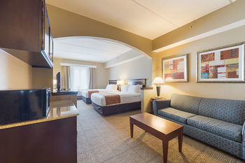Hotel Comfort Suites Beachside