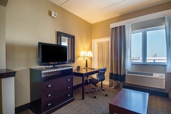 Hotel Comfort Suites Beachside