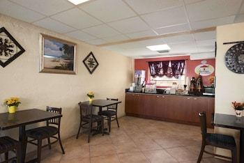 Hotel Super 8 Bradenton Sarasota Area