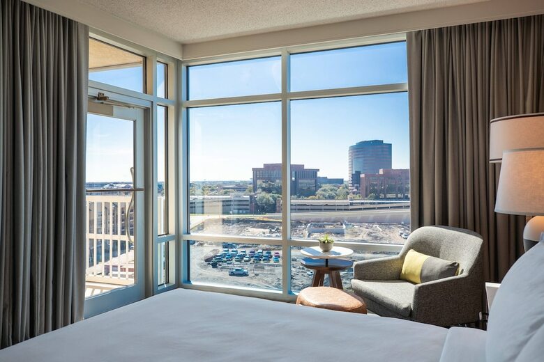 Renaissance Dallas Richardson Hotel