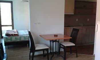 Golden House Apartments