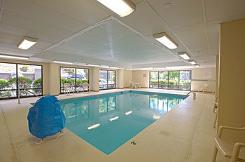 Hotel Quality Inn & Suites University
