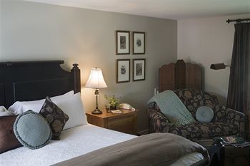 Bed & Breakfast Country Willows Inn