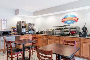 Hotel Baymont Inn And Suites Cambridge