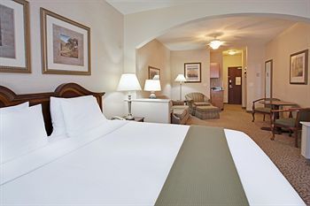 Holiday Inn Express Hotel & Suites Conroe I-45 North