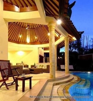 Hotel Bali Emerald Villas