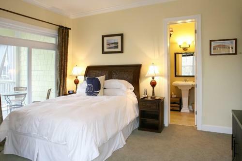 Bed & Breakfast Water's Edge Inn