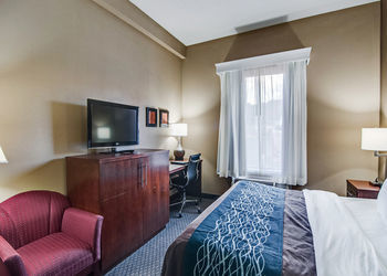 Hotel Comfort Inn And Suites Radford