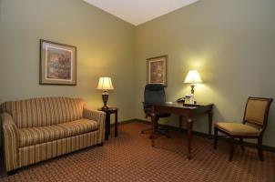 Best Western Plus Two Rivers Hotel & Suites