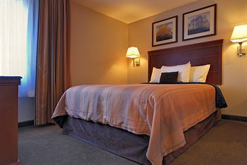 Hotel Candlewood Suites West Springfield