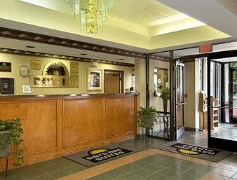 Hotel Days Inn And Suites, Jesup Ga