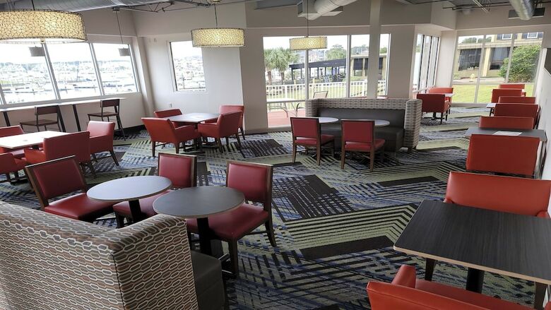 Hotel Holiday Inn Express N.myrtle Beach- Little River