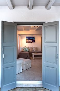 Aparthotel Bay Bees Sea View Suites & Homes