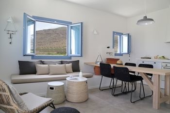 Villa Vino Houses