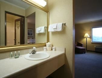 Hotel Baymont Inn & Suites