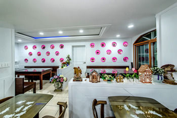 Hotel Jungmun Jejuhue Pension